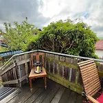 Im Erdgeschoss Mit Balkon Und Parkplatz Apartment