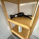 Im Erdgeschoss Mit Balkon Und Parkplatz