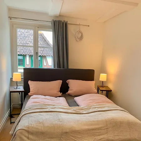 Ferienwohnung Im Fachwerkhaus Mit Balkon * 볼파겐