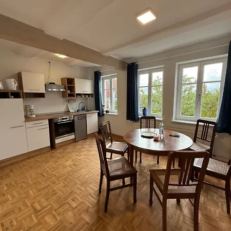 Im Erdgeschoss Mit Balkon Und Parkplatz Apartment Wolfhagen