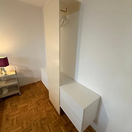 Im Erdgeschoss Mit Balkon Und Parkplatz Apartment Wolfhagen